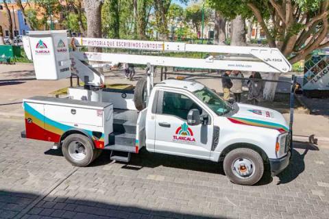 Alfonso Sánchez García pone al servicio de los capitalinos nuevos vehículos para obras y servicios públicos imagen 5