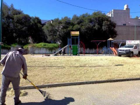 Realizan trabajos de mantenimiento en la Unidad Santa Cruz imagen 1