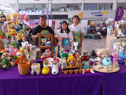 Artesanos de La Magdalena Tlaltelulco Destacan en Feria Artesanal ADO Puebla imagen 2