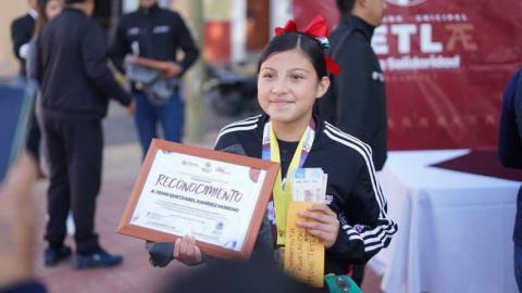 Entregan Premio Municipal del Deporte 2025 en Tetla imagen 2