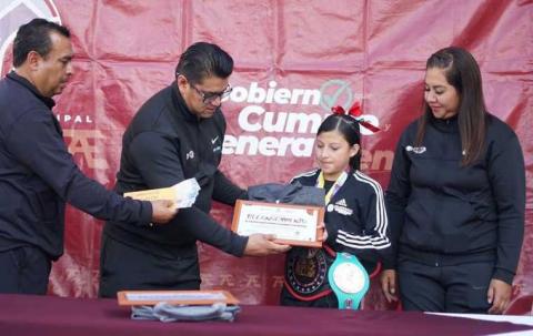 Entregan Premio Municipal del Deporte 2025 en Tetla imagen 6