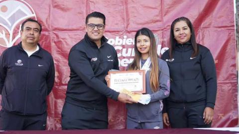 Entregan Premio Municipal del Deporte 2025 en Tetla imagen 8