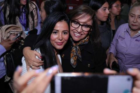 Angelica Aragón llama a transformar la vida de las mujeres; son la fuerza que sostiene a tlaxcala: Lorena Cuellar imagen 4