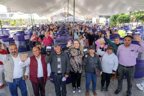 Entregan en Chiautempan tinacos Rotoplas a más de 100 familias imagen 5
