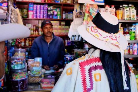 Recorre Ana Lilia Rivera municipios de Tlaxcala; informa casa por casa sus actividades legislativas imagen 6