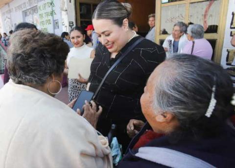 Blanca Angulo Meneses, sostuvo un cálido encuentro con las viudas del patronato Antonio Díaz Varela imagen 1