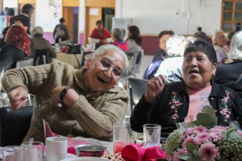 Blanca Angulo Meneses, sostuvo un cálido encuentro con las viudas del patronato Antonio Díaz Varela imagen 5