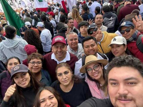 Carlos Augusto Pérez Hernández asiste al festejo por 7 años de la Cuarta Transformación imagen 3