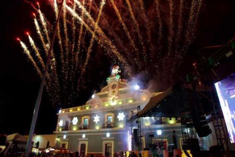 Chava Santos inaugura la Aldea Mágica 2025 en una noche llena de alegría y música imagen 5