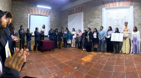 Estudiantes de Diseño Textil UATx presentan exposición de moda y arte textil en Museo de la Memoria