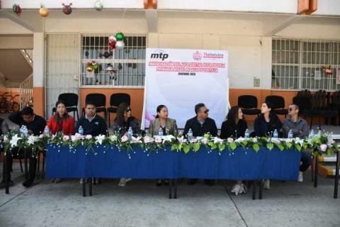 Inaugura alcaldesa Rocío Meléndez, Aula Multimedia donada por Mexico Telecom Partners imagen 4