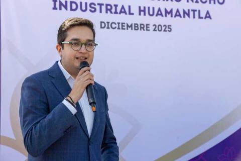 Salvador Santos inaugura tienda OXXO en Ciudad Industrial Xicohténcatl II imagen 1