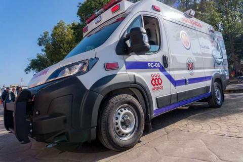 Javier Rivera entrega nueva ambulancia a Protección Civil Municipal imagen 3