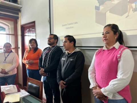 Concluye curso de Atención al Ciudadano para personal del Ayuntamiento de Tetla imagen 2