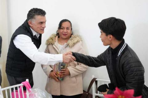 Reconoce Alcalde labor docente del Cobat 01 durante convivencia navideña imagen 5