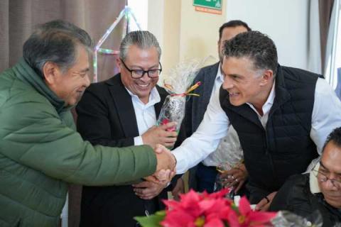 Reconoce Alcalde labor docente del Cobat 01 durante convivencia navideña imagen 8