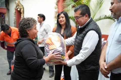 Gobierno de Alfonso Sánchez García dignifica labor del personal de servicios públicos con uniformes nuevos imagen 2