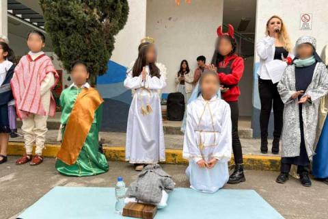 Ayuntamiento de Tlaxcala llena de magia navideña la casa de la cultura con Festival “Peces En El Río” imagen 3