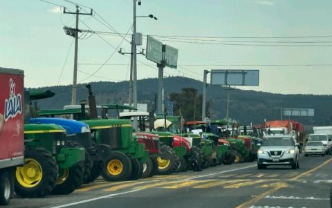 Otra vez, amagan productores con bloqueo en la México–Veracruz a la altura de Nanacamilpa
