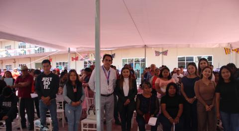 Alcaldesa de Contla entrega tinacos para asegurar el vital líquido en zonas prioritarias