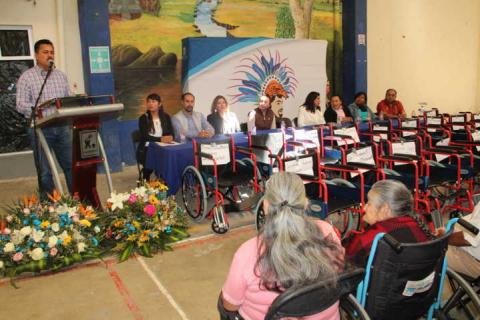 Con estos aparatos funcionales ayudamos a que se incorporen a la vida diaria: FVC imagen 3