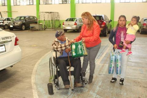 Con apoyos mejoramos la calidad de vida de quien más lo necesita: Angélica Hernández imagen 2