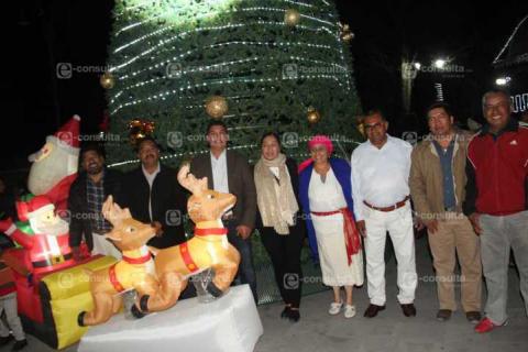 Con encendido de Árbol y la posada impulsamos tradiciones: alcalde imagen 2