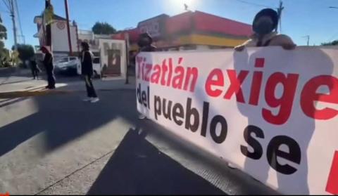 Vecinos de Tizatlán vuelven a manifestarse por predio de la primaria Vicente Xicohténcatl
