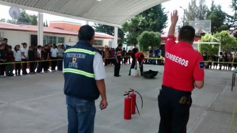 Estudiantes de Apetatitlán reciben capacitación en materia de protección civil imagen 1