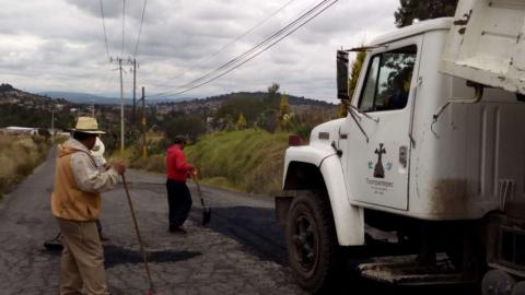 Aplican programa integral de bacheo en Tzompantepec imagen 4
