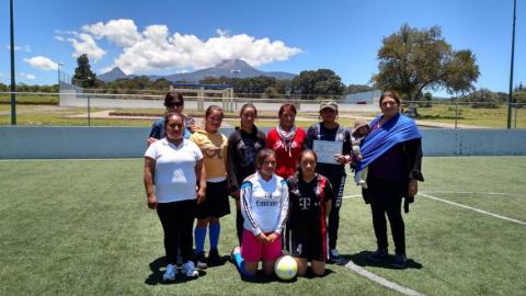 El SMDIF de Zitlaltepec fomenta el deporte entre jóvenes con torneo de futbol imagen 4