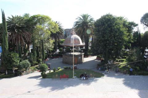 Alcalde arranca con la rehabilitación del parque central imagen 3