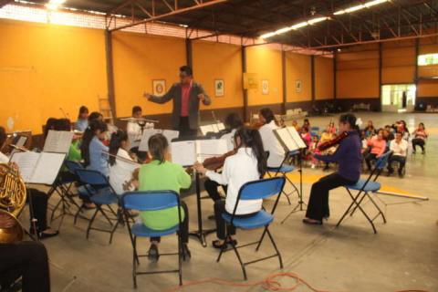 La Orquesta Sinfónica Infantil de Santa Cruz Tlaxcala llego a Xiloxoxtla imagen 3