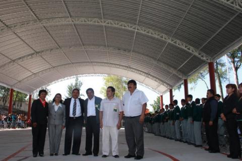 Diputado Federal beneficia a secundaria de Tetlatlahuca con techumbre imagen 3