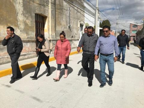 Inaugura Yonca y Garrido calle 7 norte y Sur de Ixtenco imagen 2