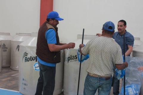 Ayuntamiento oferta tinacos a bajo costo para familias vulnerables imagen 2