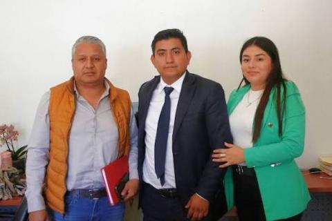 Ayuntamiento de Ayometla se declara en crisis por la rivalidad de El Gato en contra de la Síndico