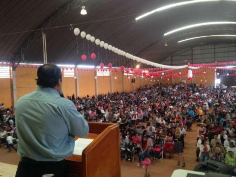 Dirigente nacional de la CCCD celebra día de las madres imagen 3