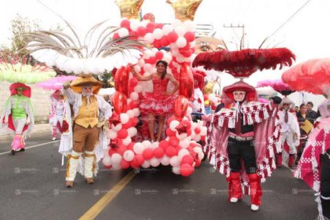Pérez Juárez corono a “Jesica I” como reina de la camada Quiahuixtla Sur imagen 2