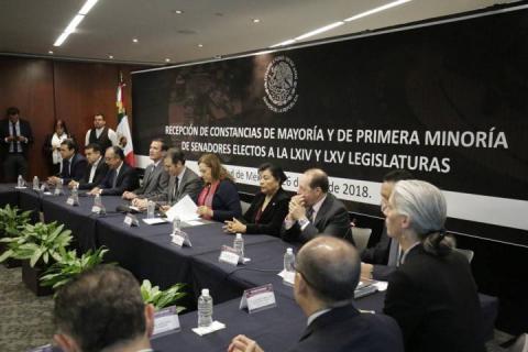 Entrega INE constancias de mayoría de Senadores Electos imagen 4