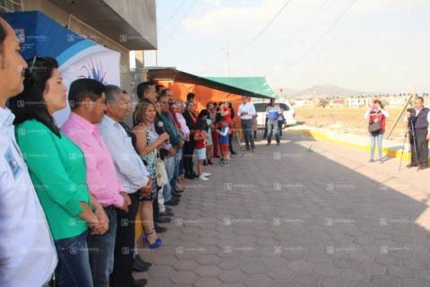 Alcalde mejora la imagen urbana de la avenida central con más de 4 mil m2 de adoquín imagen 2