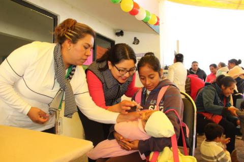 Ayuntamiento y SMDIF se suman a la 1er semana nacional de vacunación imagen 3