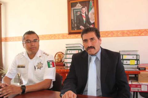 Sánchez Amador reconoce el trabajo de la Policía Municipal de Xaltocan