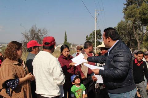 Rivera Mora entrega 320 ml de electrificación en Ahuashuatepec imagen 2