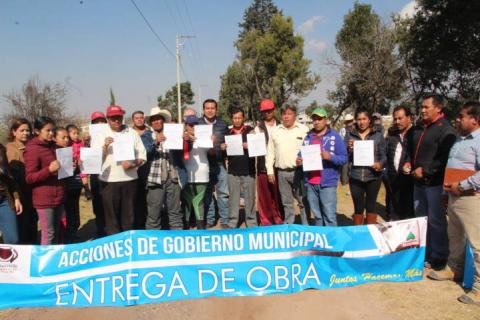 Rivera Mora entrega 320 ml de electrificación en Ahuashuatepec imagen 3