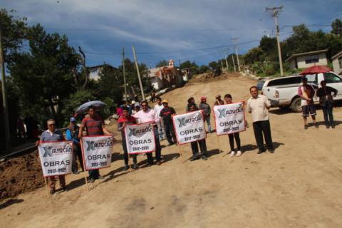 Alcalde inicia 4 obras de servicio básico y mejoramiento urbano imagen 1