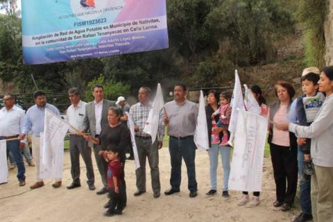 Alcalde pone en marcha obra de servicio básico a la calle Lerma de Tenanyecac imagen 2