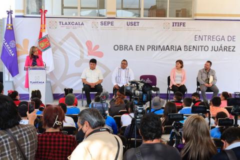 Entrega Lorena Cuéllar infraestructura educativa en Tetlatlahuca imagen 5