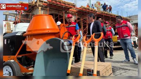 Teolocholco avanza hacia la modernización; impulsan histórica y nueva presidencia municipal