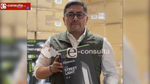Lámparas chafas las factura alcalde de Zacatelco en millones de pesos; piden investigar